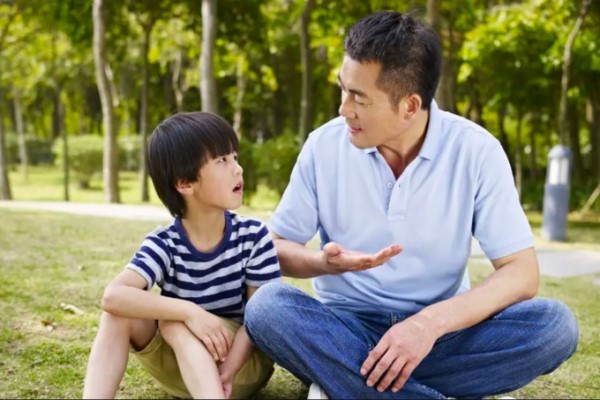 8 bài học về mối quan hệ bố mẹ nên dạy con cái